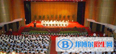 安康地區(qū)衛(wèi)生學校網站網址