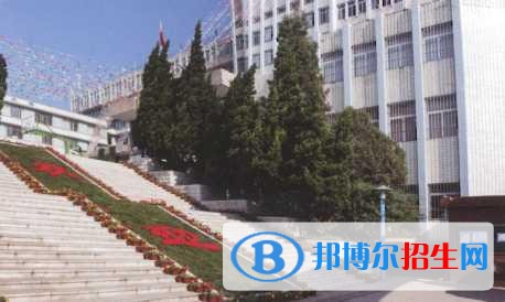 云南工藝美術學校網(wǎng)站網(wǎng)址