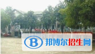 安岳縣遠大科技職業(yè)學校1