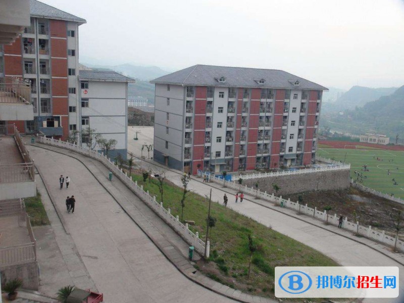 重慶市石柱土家族自治縣第一職業(yè)學(xué)校2018年報(bào)名條件、招生對(duì)象