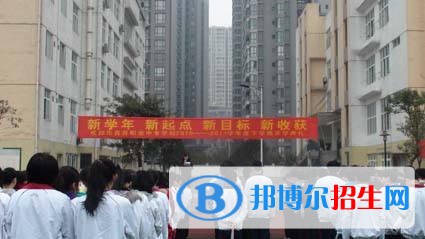 成都青蘇職業(yè)中專學校2018年報名條件、招生對象