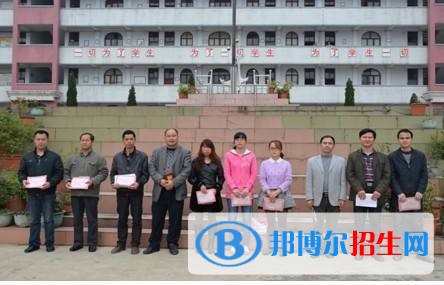 宣威市第一職業(yè)高級(jí)中學(xué)2018年報(bào)名條件、招生對(duì)象