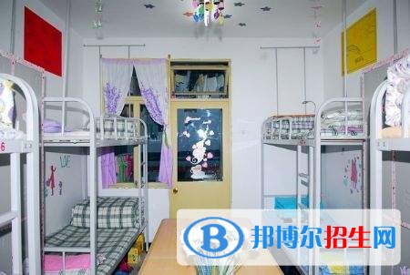 樂山第一職業(yè)高級(jí)中學(xué)宿舍條件