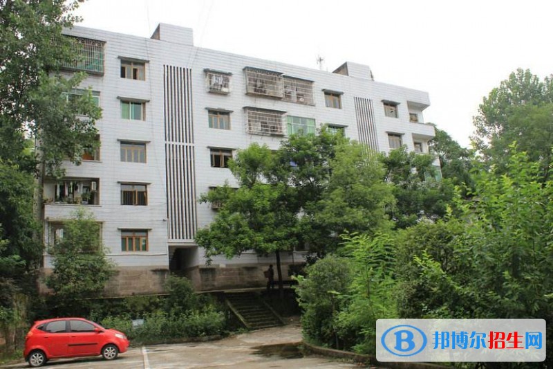 蓬安縣濟渡職業(yè)中學(xué)2018年報名條件、招生對象