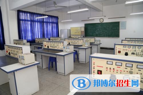 峨邊彝族自治縣民族職業(yè)高級中學(xué)有哪些專業(yè)