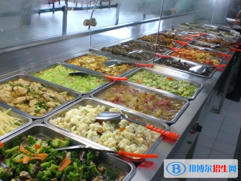 峨邊彝族自治縣民族職業(yè)高級中學宿舍條件
