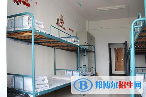 高坪區(qū)職業(yè)高級中學宿舍條件