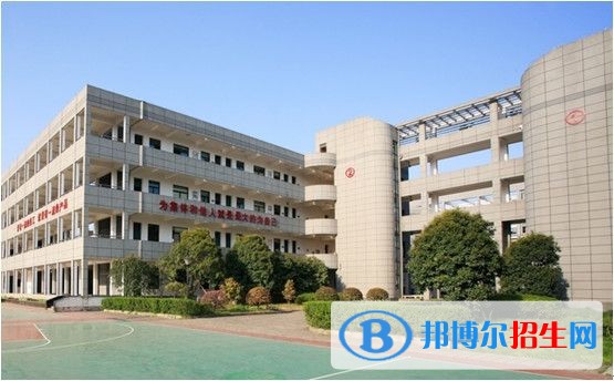 西安利君醫(yī)藥技工學(xué)校2018年報(bào)名條件、招生對(duì)象
