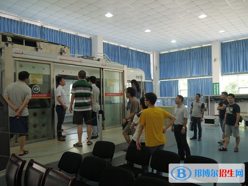 石家莊通用理工中等專業(yè)學校2018年報名條件、招生對象