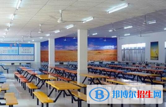 中鐵山橋集團(tuán)高級(jí)技工學(xué)校宿舍條件