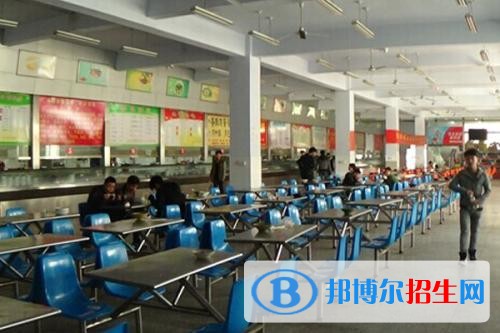 衡水工業(yè)學(xué)校宿舍條件