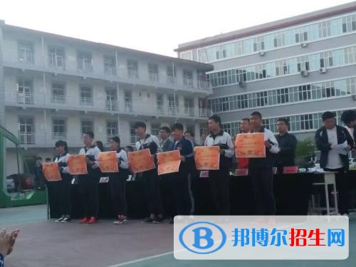 廊坊高級技工學校招生辦聯(lián)系電話