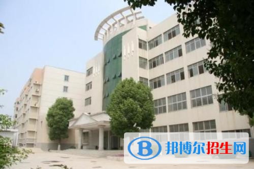 臨汾高級技工學(xué)校202年招生辦聯(lián)系電話