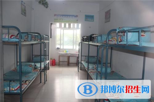 陜西工貿(mào)職業(yè)中等專業(yè)學(xué)校宿舍條件