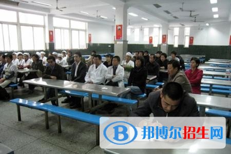 西安雁塔區(qū)職業(yè)高級中學(xué)宿舍條件