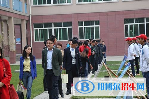 西安汽車科技職業(yè)學(xué)校2018年報(bào)名條件、招生對(duì)象