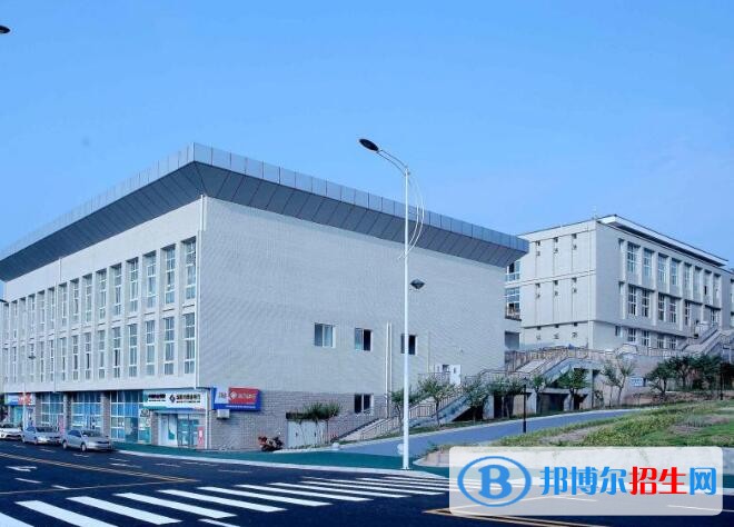 四川中醫(yī)藥高等?？茖W(xué)校教學(xué)樓