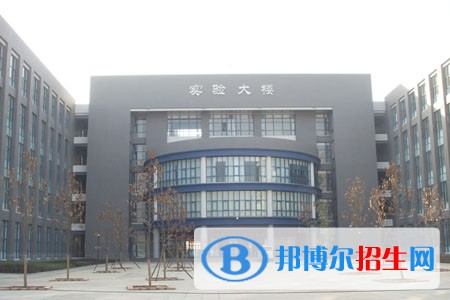 陽(yáng)泉工業(yè)學(xué)校2018年報(bào)名條件、招生對(duì)象