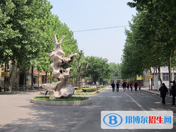 山東淄博工業(yè)學(xué)校2018年報名條件、招生對象