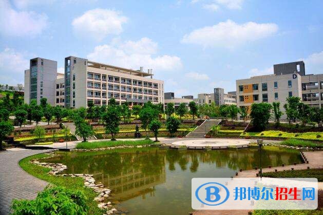 重慶工程職業(yè)技術(shù)學(xué)院?jiǎn)握袌?bào)名條件