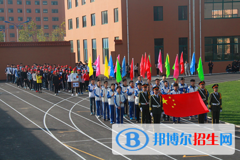 威海高級(jí)技工學(xué)校招生辦聯(lián)系電話(huà)
