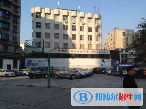 貴陽中專學校哪里比較好