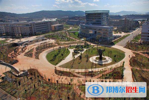 陜西國(guó)防工業(yè)職業(yè)技術(shù)學(xué)院?jiǎn)握泻?jiǎn)章