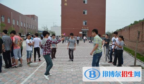 成都女生上什么中專學校好