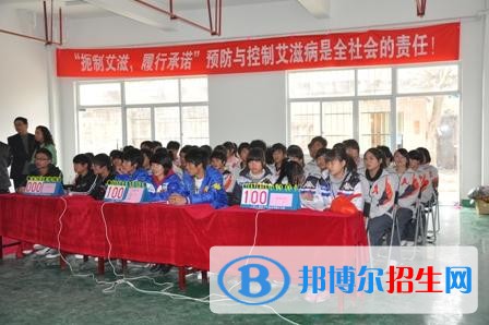 貴陽讀中專學(xué)校好還是讀高中好