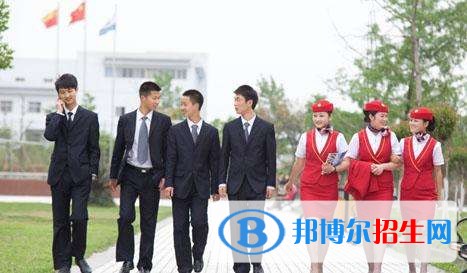 成都中專學(xué)校和職高哪個好