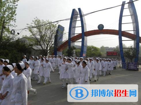 成都中專學(xué)校是干什么的