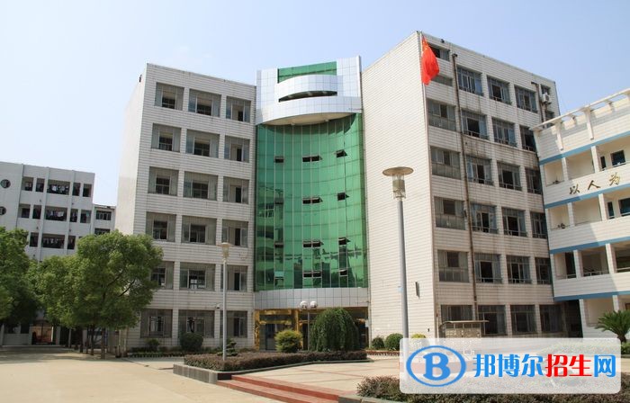 鹽城南洋職業(yè)高級中學(xué)2019年報名條件、招生對象