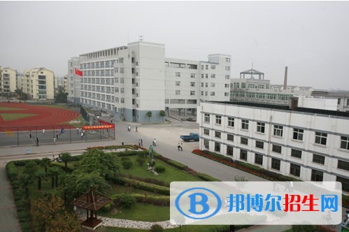 揚(yáng)州技工學(xué)校招生辦聯(lián)系電話