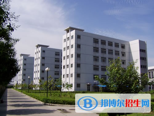 泰州機電高等職業(yè)技術(shù)學校招生辦聯(lián)系電話