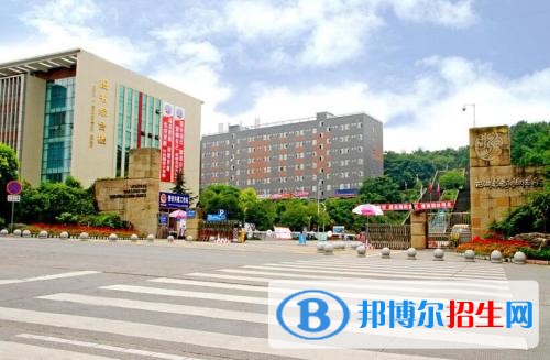 云南初中畢業(yè)上什么中專學(xué)校好