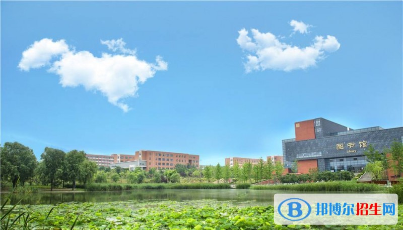 山東城市建設(shè)職業(yè)學(xué)院?jiǎn)握袌?bào)名條件