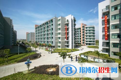 云南女生讀什么中專學校
