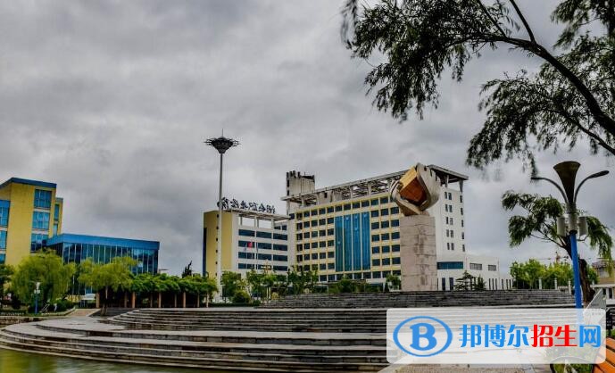 煙臺(tái)職業(yè)學(xué)院?jiǎn)握泻?jiǎn)章