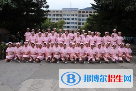 云南女生讀高中好還是中專學校