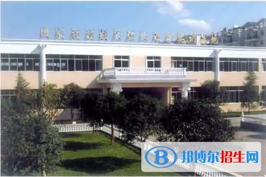 四川高中女生讀什么中專(zhuān)學(xué)校好