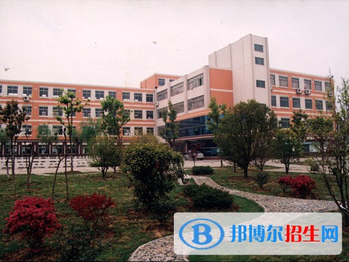 貴州初中畢業(yè)讀中專學校好嗎