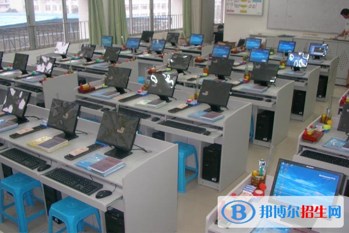 貴州高中中專學校都有什么專業(yè)