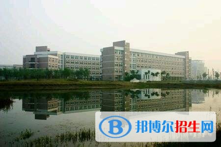 淮安信息職業(yè)技術(shù)學(xué)院單招報(bào)名條件