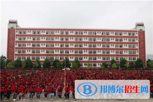 曲靖初中女生讀什么中專學(xué)校好