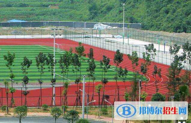 遵義中專學(xué)校好還是職高好