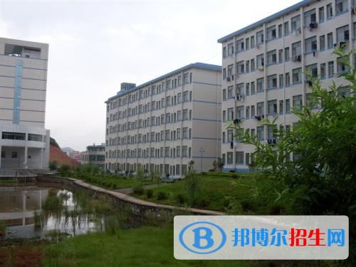玉溪高中畢業(yè)生讀中專學(xué)校