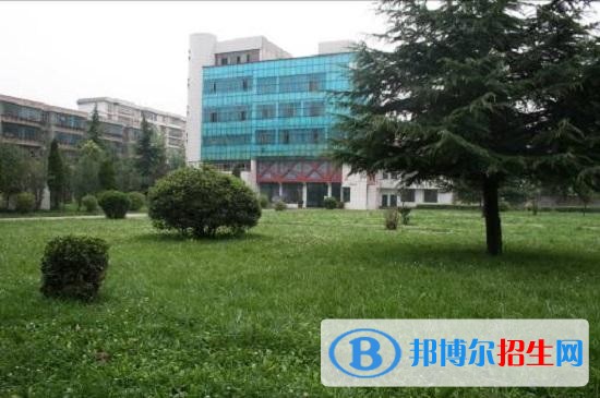 六盤水高中畢業(yè)有哪些中專學(xué)校