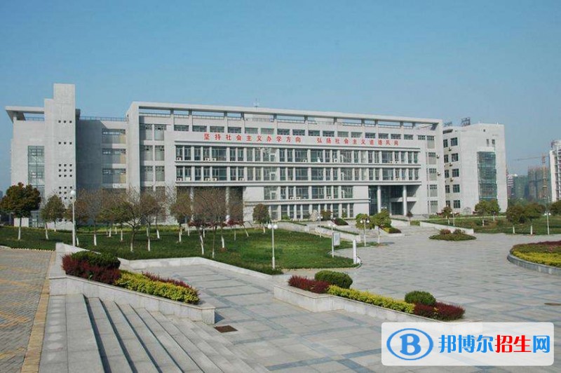 呂梁職業(yè)技術(shù)學(xué)院?jiǎn)握袌?bào)名條件