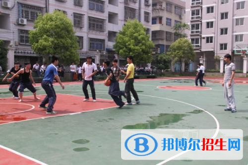 楚雄中專學(xué)校什么時(shí)候開學(xué)