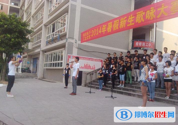 南充中專學(xué)?？梢詫W(xué)什么